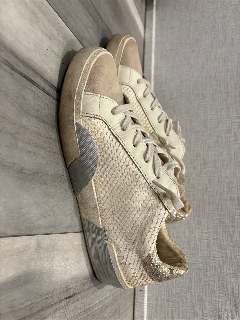 Men's Casual Lace-Up Sneakers in Beige and Cream